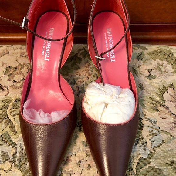 Bruno Magli Heels - Picture 2 of 8